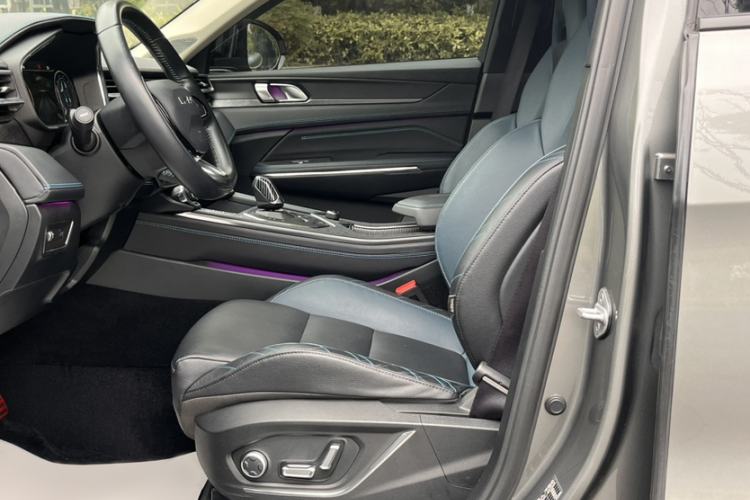 Used Lynk & Co 05 2020 2.0TD Two-Wheel Drive Shine Halo