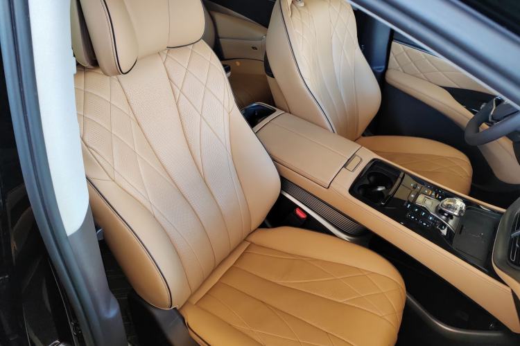 Used Denza D9 2024 DM-i 980 Four-Wheel Drive Prestige Model