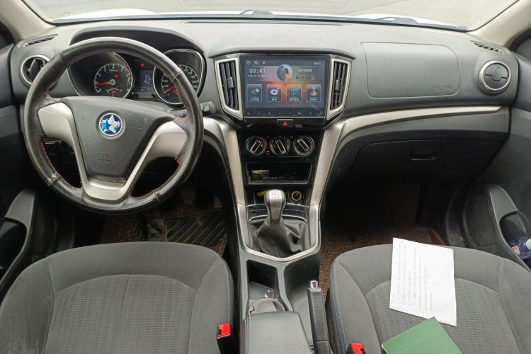 Used Venucia T70 2016 1.6L Manual Ruixing Edition
