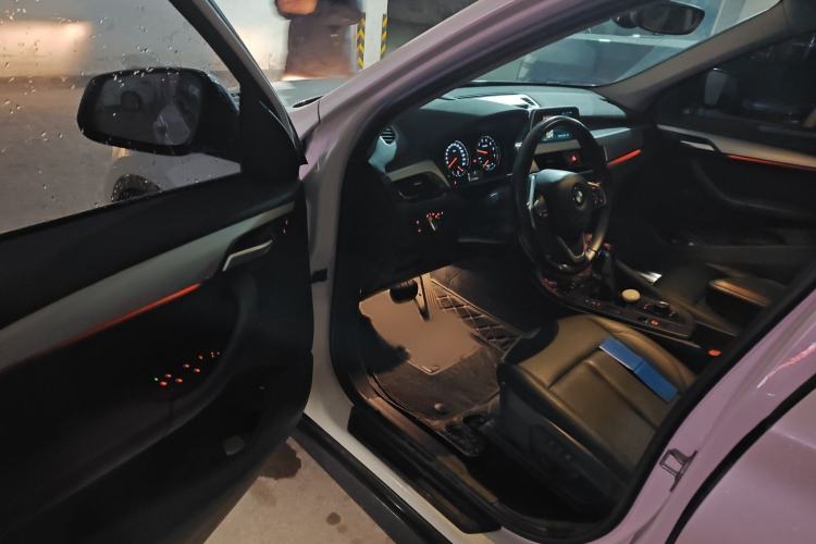 Used BMW X1 2019 sDrive18Li Fashion Model Interior 3