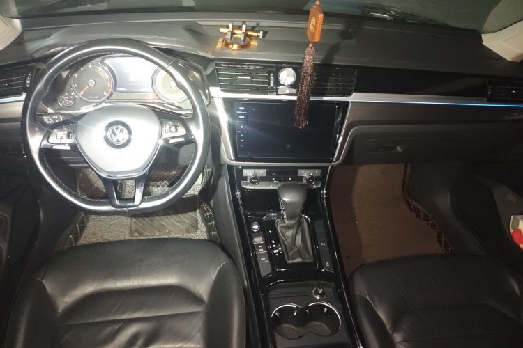 Used Volkswagen Phideon 2018 Revised Version 380TSI Two-Wheel Drive Business Edition