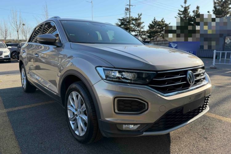 Used Volkswagen T-ROC 2018 230TSI DSG Two-Wheel Drive Advanced Version China VI Standard Exterior 2