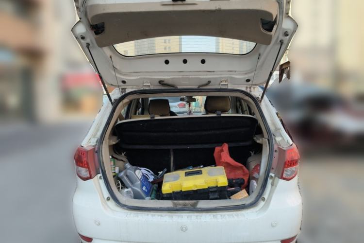 Used BAIC E Series 2012 Hatchback 1.5L Manual Leshang Version