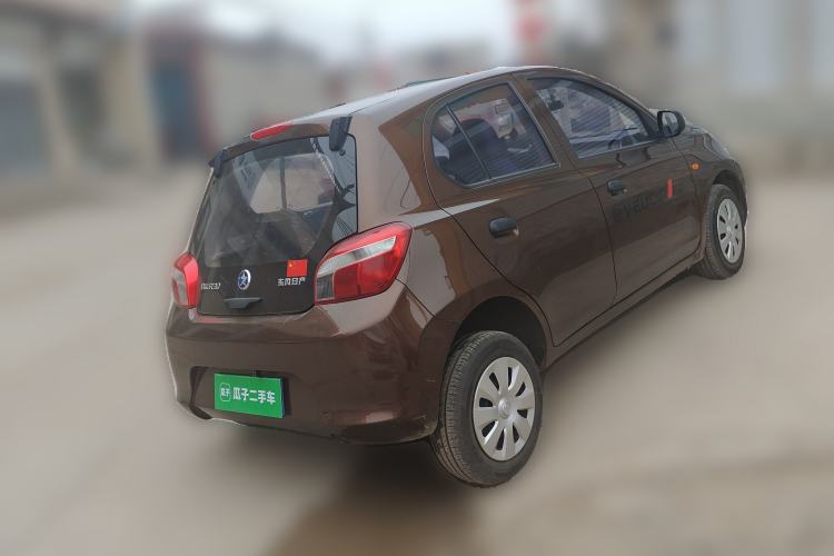 Used Venucia R30 2014 1.2L Manual Enjoyment Edition