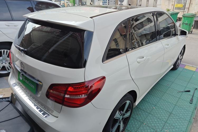 Used Mercedes-Benz B-Class 2016 B 200 Exclusive Edition