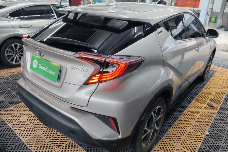 Used Toyota C-HR 2020 2.0L Luxury Edition
