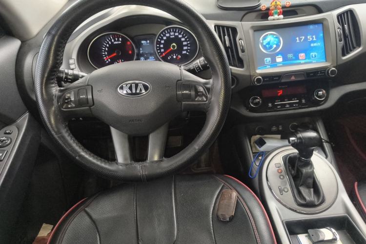 Used Kia Sportage R 2015 2.0L Automatic Two-Wheel Drive DLX Model Steering Wheel