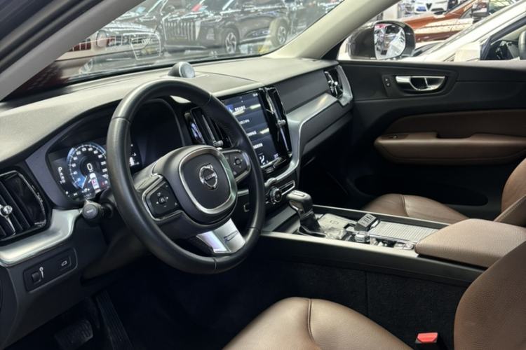 Used Volvo XC60 2020 T5 4x4 Zhiyi Luxury Edition