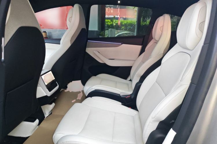 Used Tesla Model Y L 2025 Model Long-Range All-Wheel-Drive Version