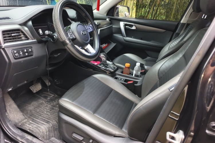 Used Kia Sportage R 2018 2.0L Automatic Smart Luxury Version China V Standard Left Front Seat