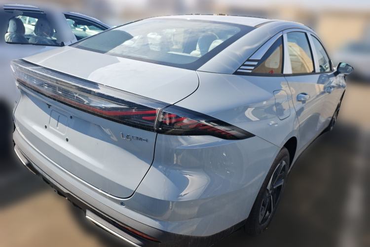 Used Geely Galaxy L6 2025 EM-i 140km Explorer+ Edition Rear Right 45 Deg