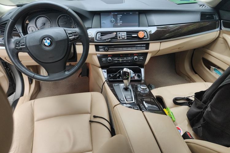 Used BMW 5 Series 2011 523Li Luxury Model
