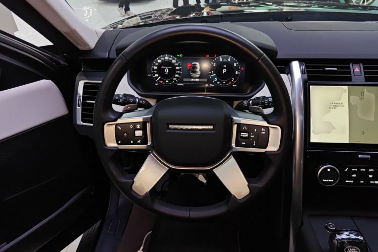 Used Land Rover Discovery 2024 360 PS S