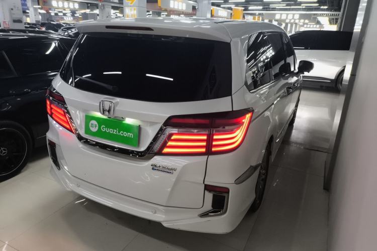 Used Honda Elysion 2019 2.0L Hybrid Luxury Edition
