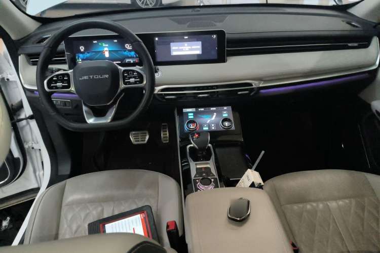 Used JETOUR X70 2023 Zhuge 2.0T DCT Kongming 5-Seater