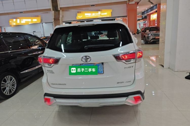 Used Toyota Highlander 2015 2.0T Four-Wheel Drive Luxury Edition 7-Seater Rear