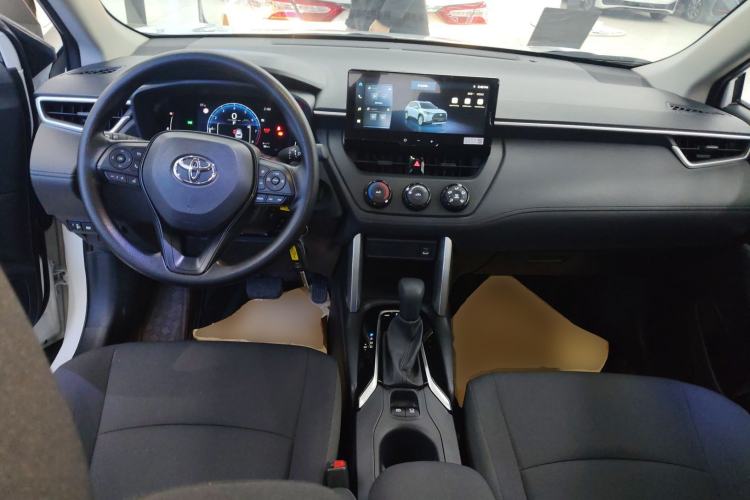 Used Toyota Corolla Cross 2023 2.0L Pioneer Edition
