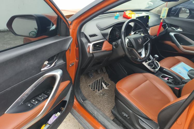 Used Baojun 510 2017 1.5L Manual Fashion Model
