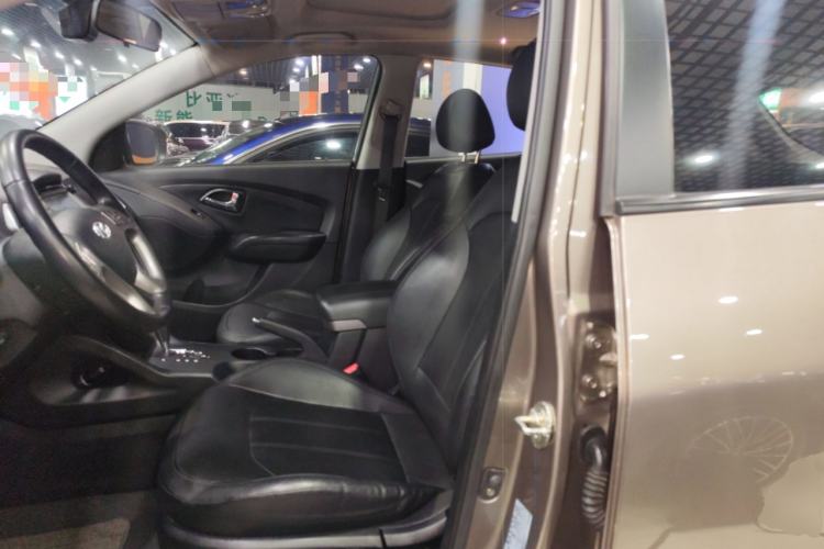Used Hyundai ix35 2013 2.0L Automatic Two-Wheel Drive Smart GLS China IV Standard
