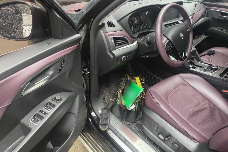 Used BORGWARD BX7 2016 28T Two-Wheel Drive Luxury Version 6 Seats
