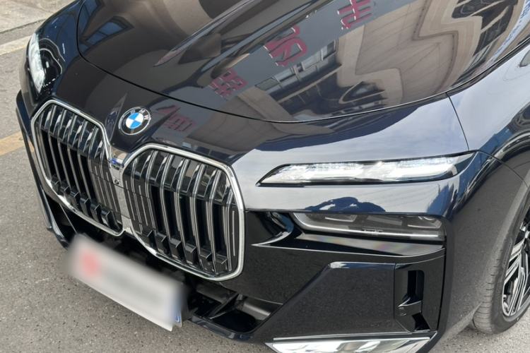 Used BMW 7 Series 2023 740Li Leading Model M Sport Package Exterior 7