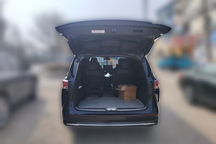 Used Toyota SIENNA 2024 2.5L Hybrid Four-Wheel Drive Prestige Edition Trunk