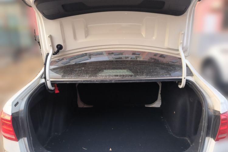 Used Volkswagen Lavida 2017 1.6L Automatic Fashion Edition
