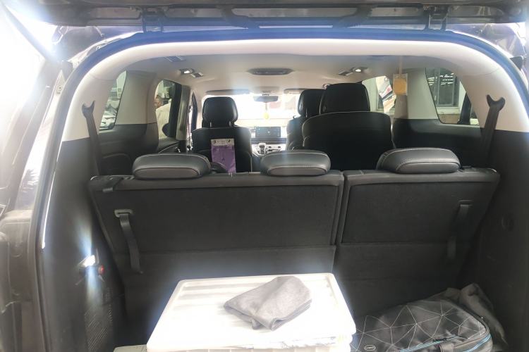 Used Roewe iMAX8 2022 400TGI Flagship Edition
