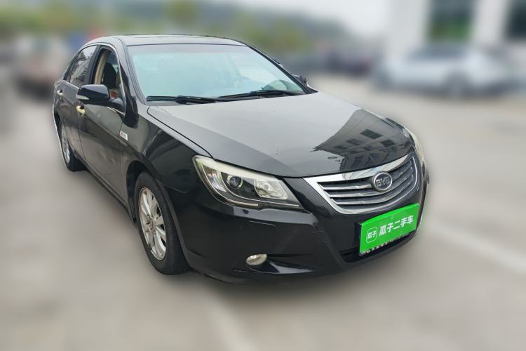 Used BYD G6 2013 1.5TID Automatic Luxury Model Front Right 45 Deg