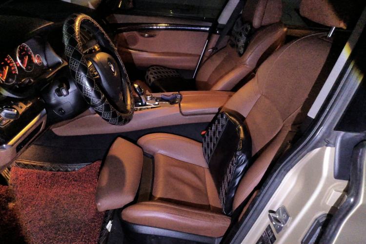 Used BMW 5 Series GT 2010 535i Luxury Edition Left Front Seat