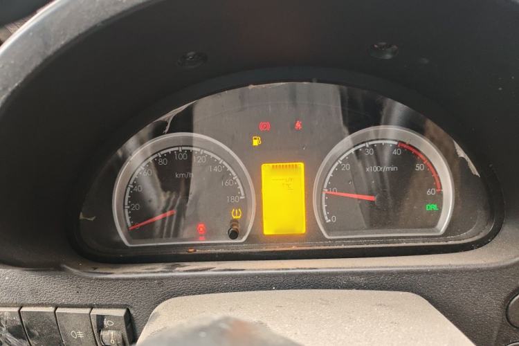 Used Dongfeng Yufeng 2021 2.3T Power King Rear-Drive Logistics Vehicle Long Wheelbase High Roof Dual Rear Tires 6–9 Seats China VI Standard M9T Instrument Cluster