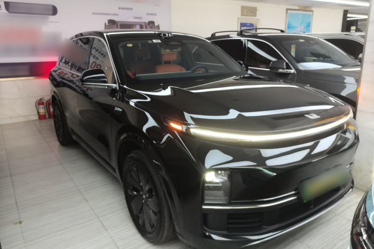 Used Li Auto L8 2025 Max Smart Refresh Edition
