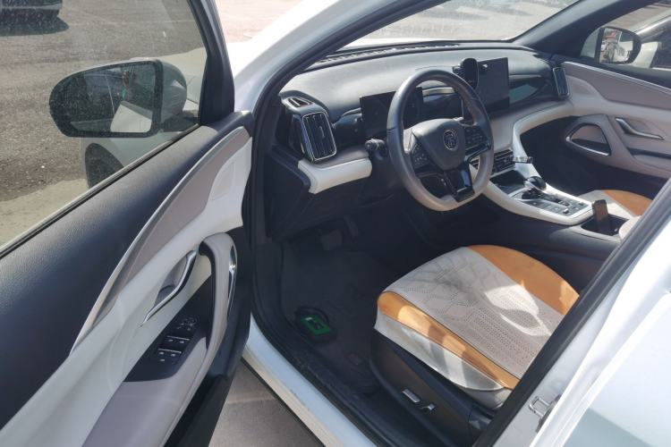 Used BYD Song Pro New Energy 2024 HONOR Edition DM-i 71KM Navigation Model