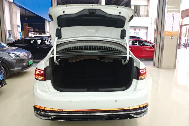 Used Volkswagen Sagitar 2025 300TSI DSG Excellence Edition
