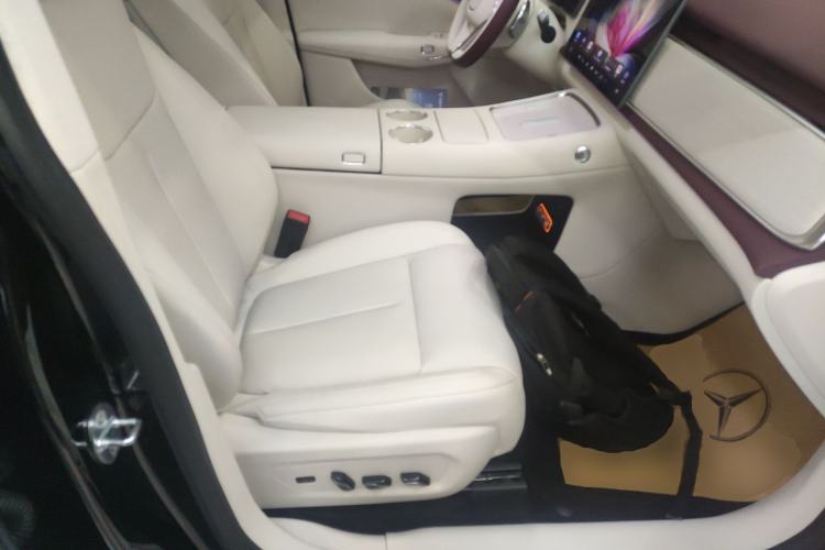 Used VOYAH COURAGE 2025 Model Four-Wheel-Drive Qiankun Edition
