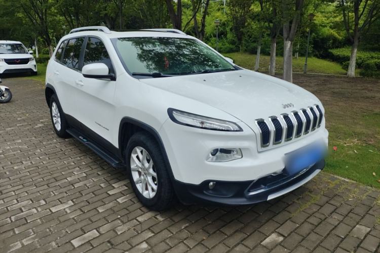 Used Jeep Cherokee 2016 2.4L Professional Edition