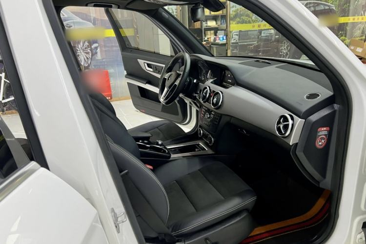 Used Mercedes-Benz GLK-Class 2014 GLK 200 Standard Model Interior 8