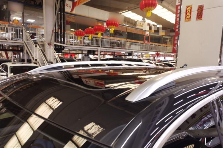 Used Volkswagen Tavendor 2023 330TSI Luxury Touring Edition Roof