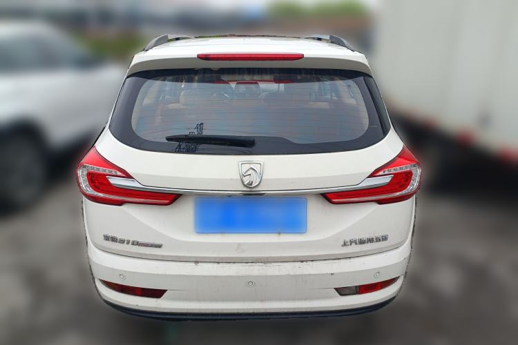 Used Baojun 310W 2017 1.5L Manual Fashion Model China V Rear