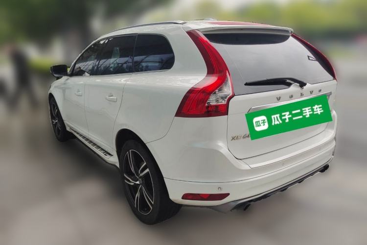 Used Volvo XC60 2017 T5 AWD Personalized Sport Upgrade Edition
