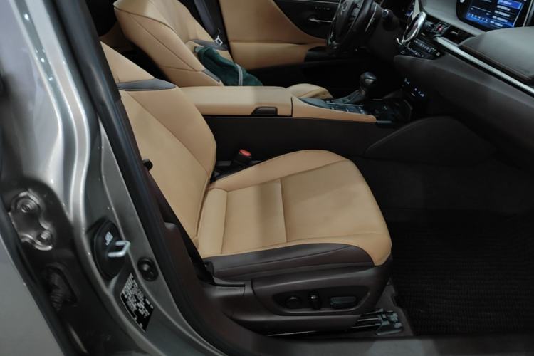 Used Lexus ES 2020 200 Luxury Edition
