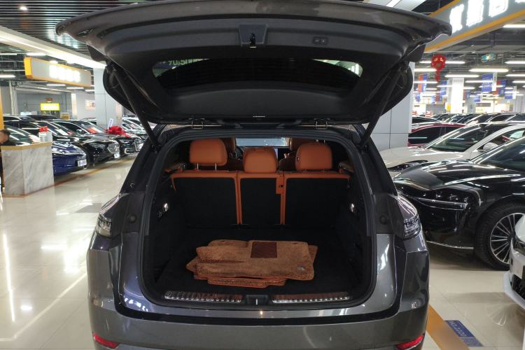 Used Li Auto L7 2024 Pro Model Trunk