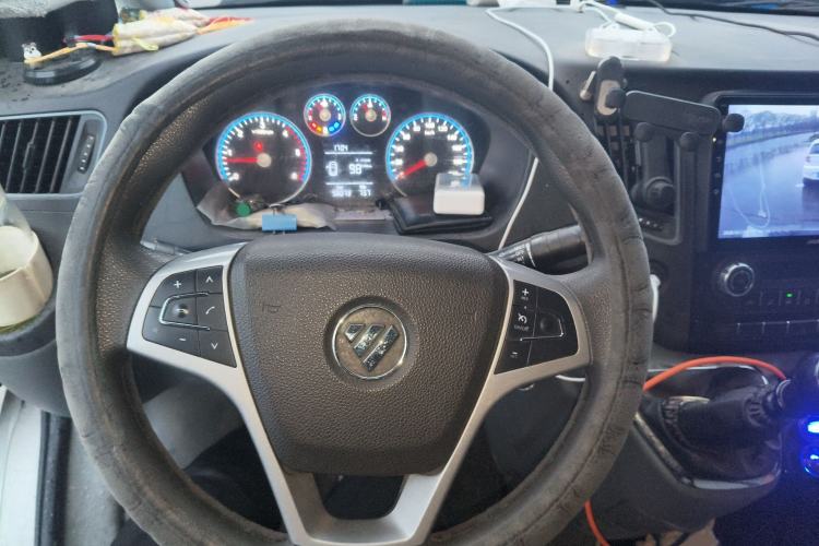 Used Foton Toano 2023 Joy Elephant Multi-Function 2.0T Manual Long-Wheelbase Mid-Roof Model with Single Rear Tire Available in 5/6/7/9-Seater Configurations