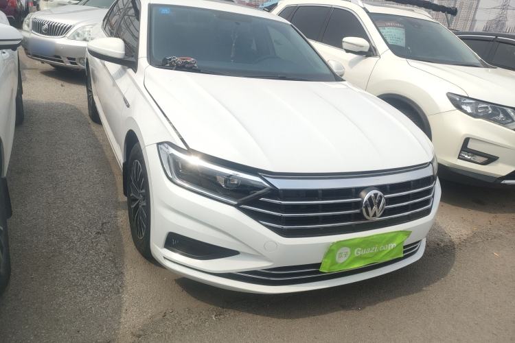 Used Volkswagen Sagitar 2019 200TSI DSG Comfort Version China VI Standard Front Right 45 Deg