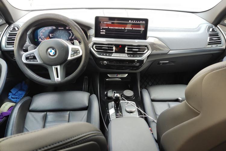 Used BMW X3 2022 M40i Center Console