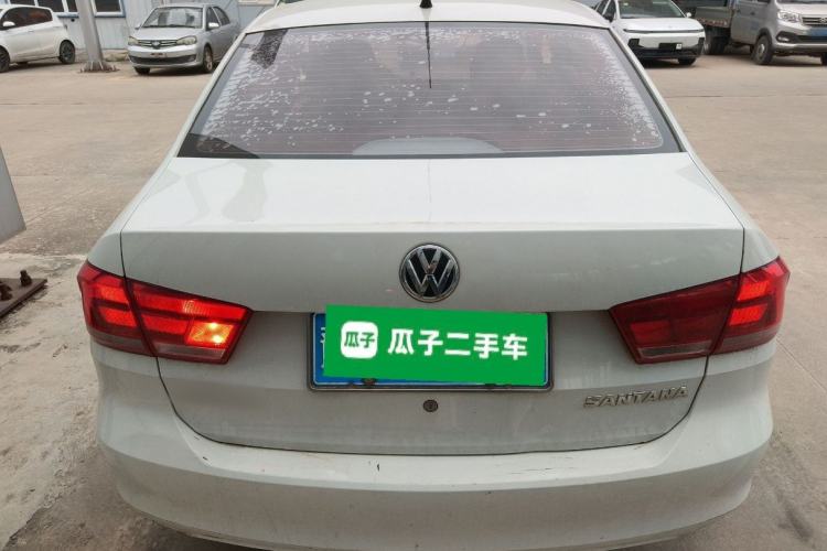 Used Volkswagen Santana 2015 1.4L Manual Fashion Edition
