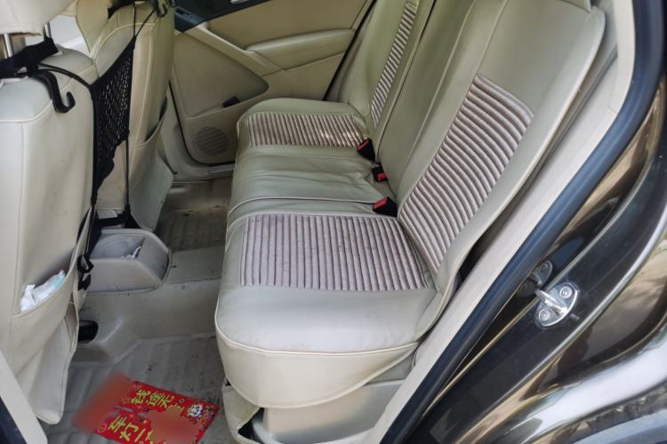 Used Volkswagen Tiguan 2015 1.8TSI Manual Two-Wheel Drive Fashion Edition Left Rear Seat