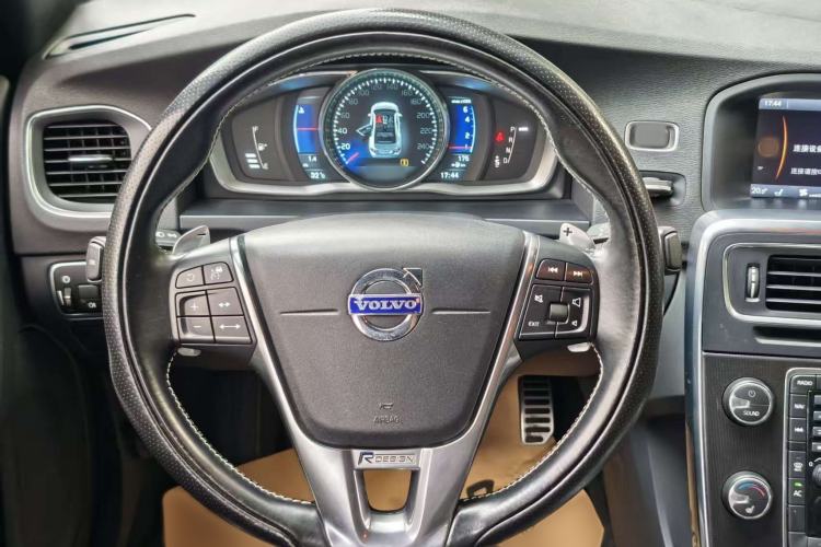 Used Volvo S60 2014 Facelift T5 Personalized Sport Edition
