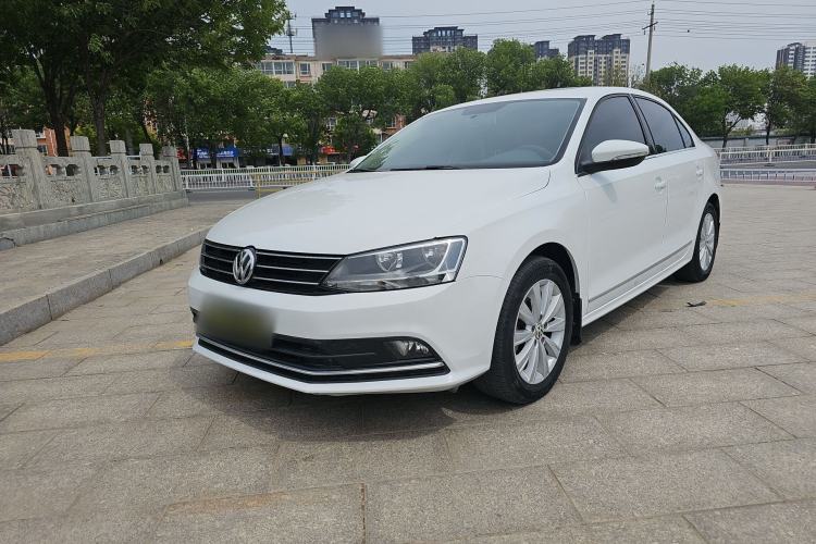 Used Volkswagen Sagitar 2015 1.6L Manual Comfort Model