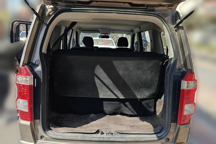 Used CHANGAN OSHAN X70A 2020 1.5L Manual Base Version
